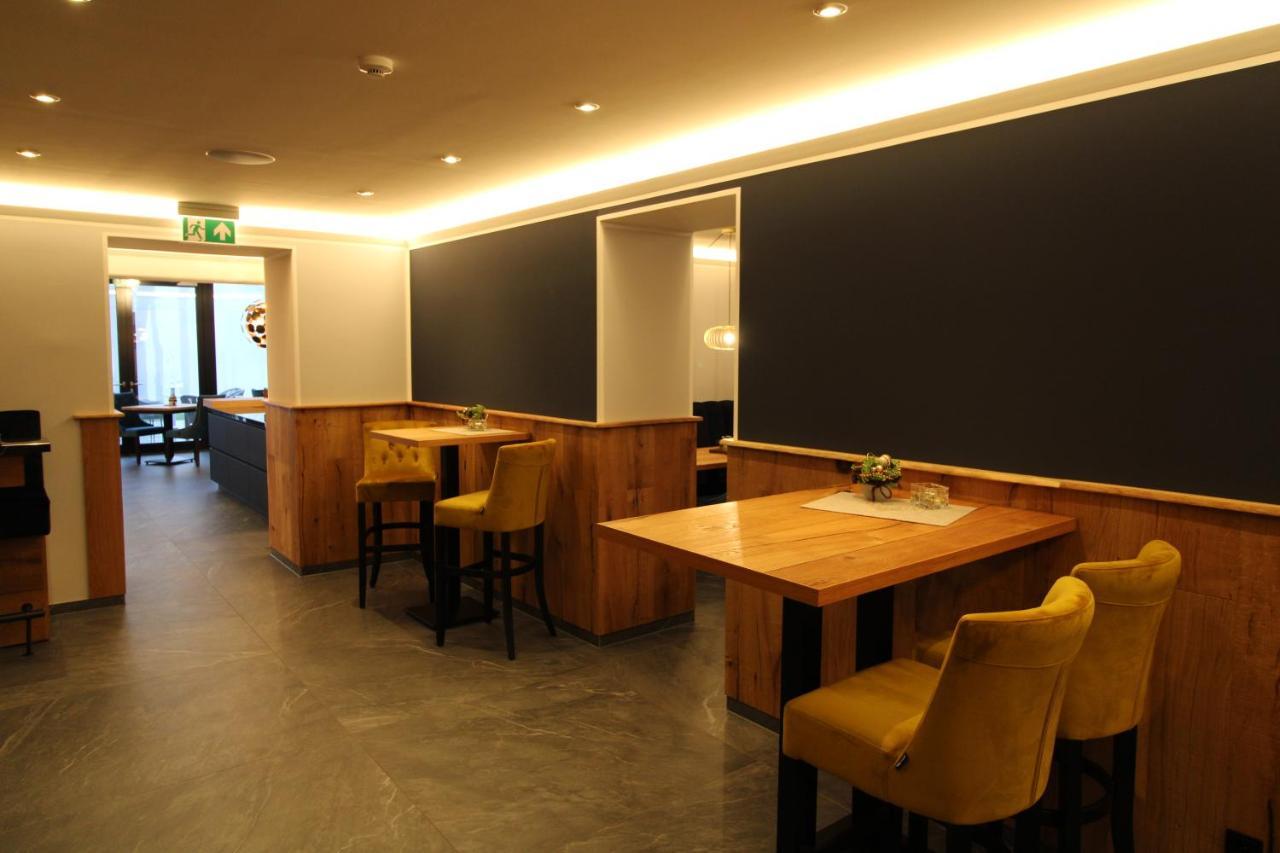 Der Hirsch Hotel มอนเชา ภายนอก รูปภาพ